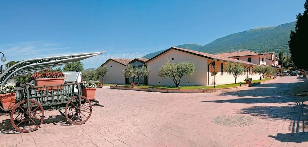 Agriturismo Valle Del Subasio Villa Assisi Exterior photo